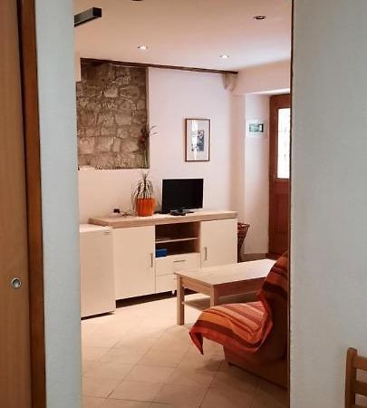 Apartment Lucija Cres Luaran gambar