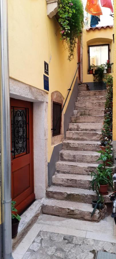 Apartment Lucija Cres Luaran gambar